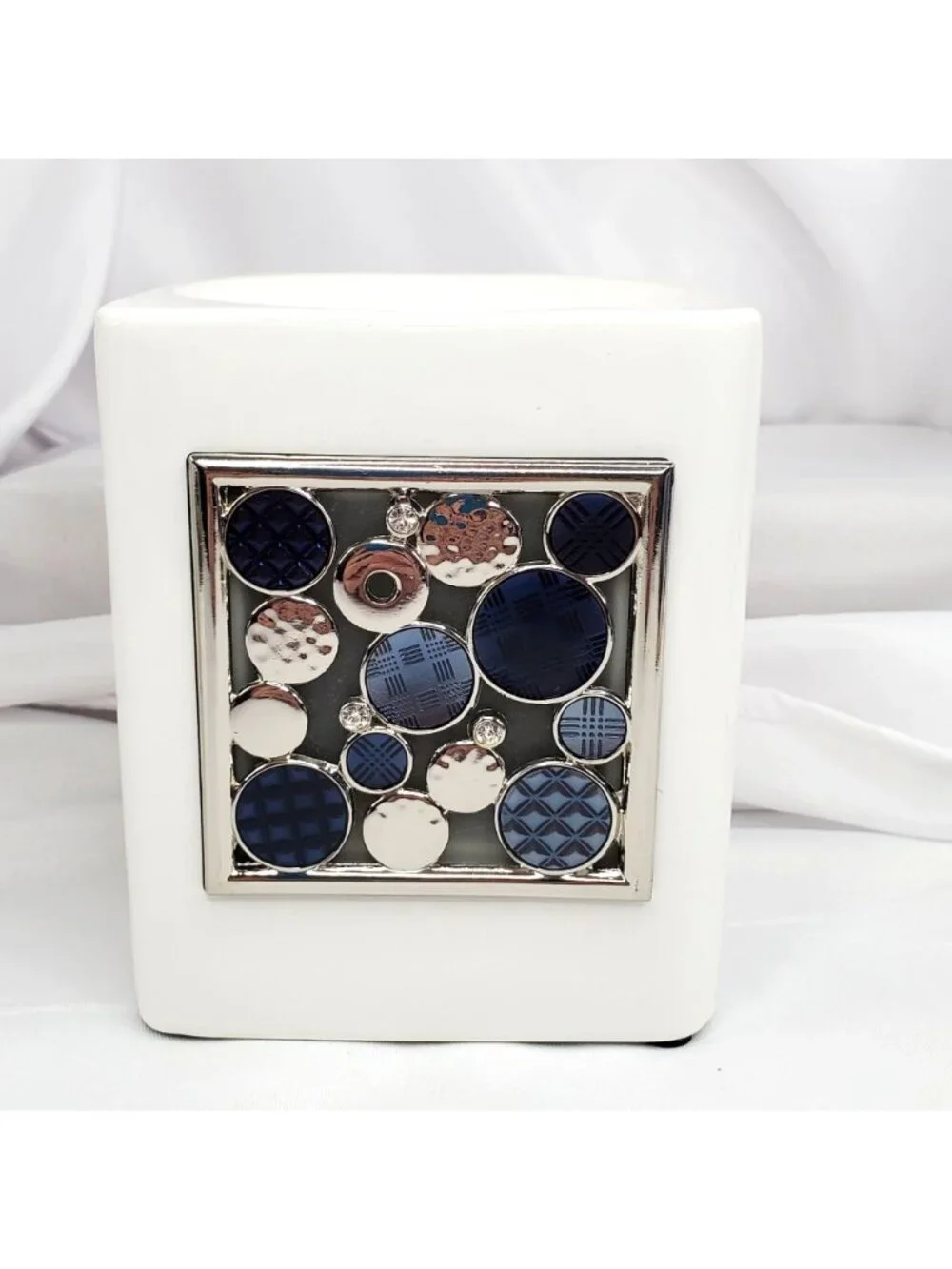 Scentsy Custom Sleek White Full Size Warmer with Dazzle Bling Gallery Frame